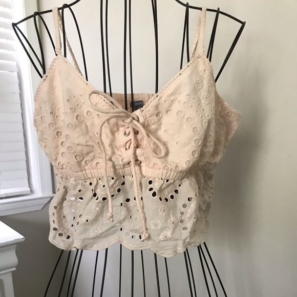 aerie Tops - AERIE SHORT TOP. Adjustable straps. Size M. EUC